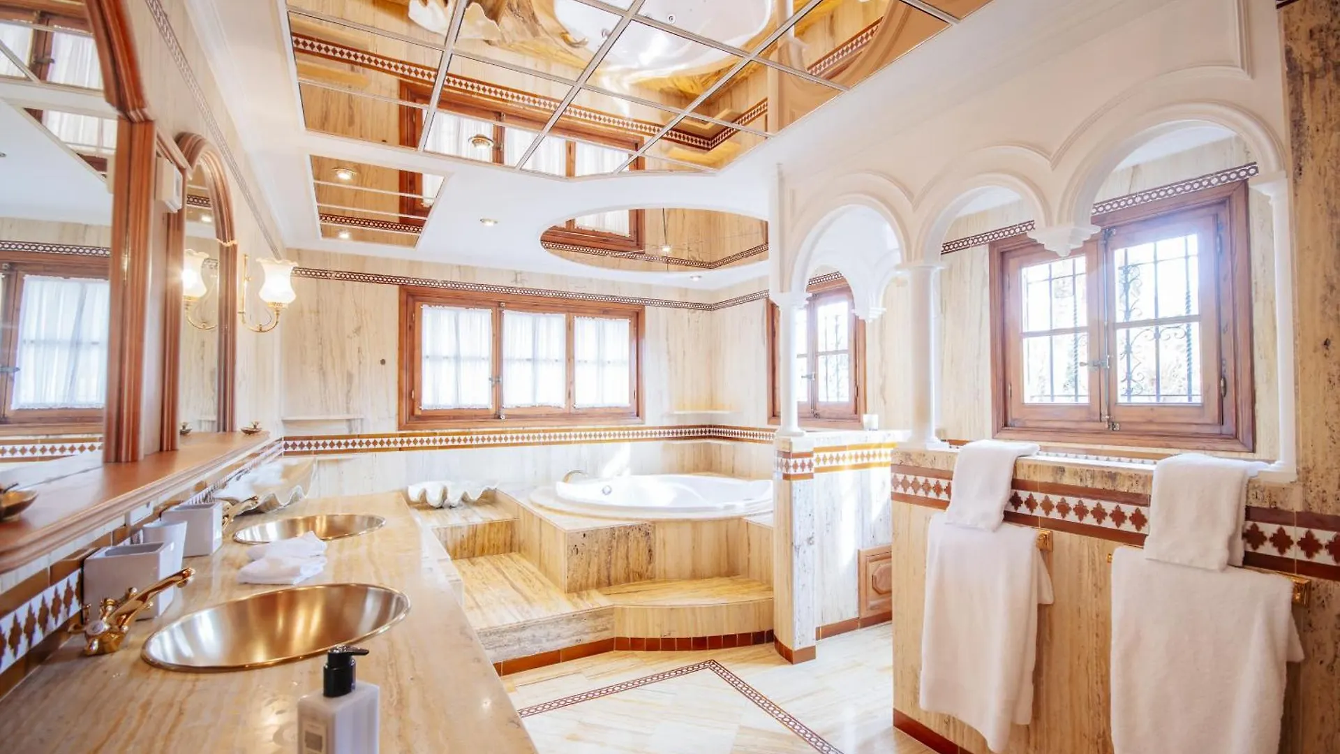Willa Cubo'S Luxury Mansion El Baron De Sierra Blanca Marbella Hiszpania