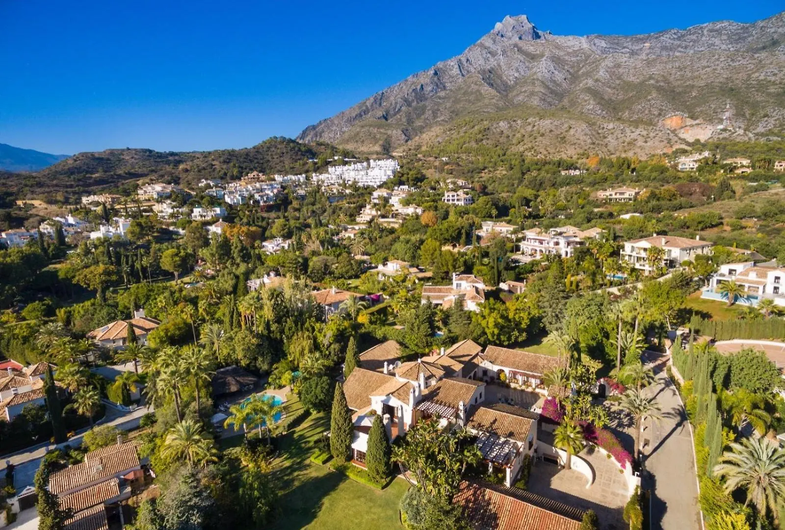 Cubo'S Luxury Mansion El Baron De Sierra Blanca Villa Marbella Spain